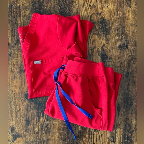 Figs Other - Figs WINNING RED Scrub Set